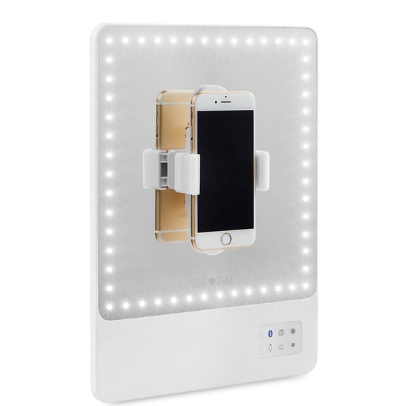 Riki loves Riki Skinny LED Travel Magnifying Mirror with Bluetooth, 5X NEW - Picture 2 of 5